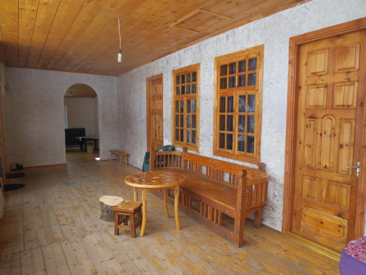 Irma Beso & Aleko Khergianis Guesthouse Местия Экстерьер фото